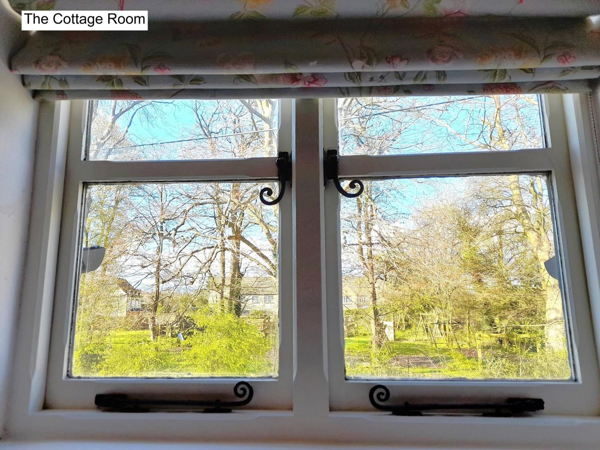 Cotswold Cottage Bed & Breakfast Luckington Exterior foto